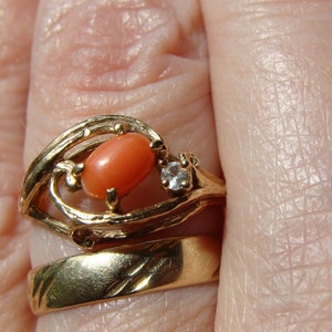 Unique Vintage Pink Coral Ring in 14k Yellow Gold,, Size 6, Modernist 1960s 1970s Jewelry, Freeform Cocktail Rings, 133 image 5