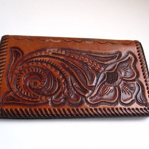 Vintage Genuine Leather wallet, engraved wallet, floral design, men wallet, flip wallet, engraved leather wallet, 013