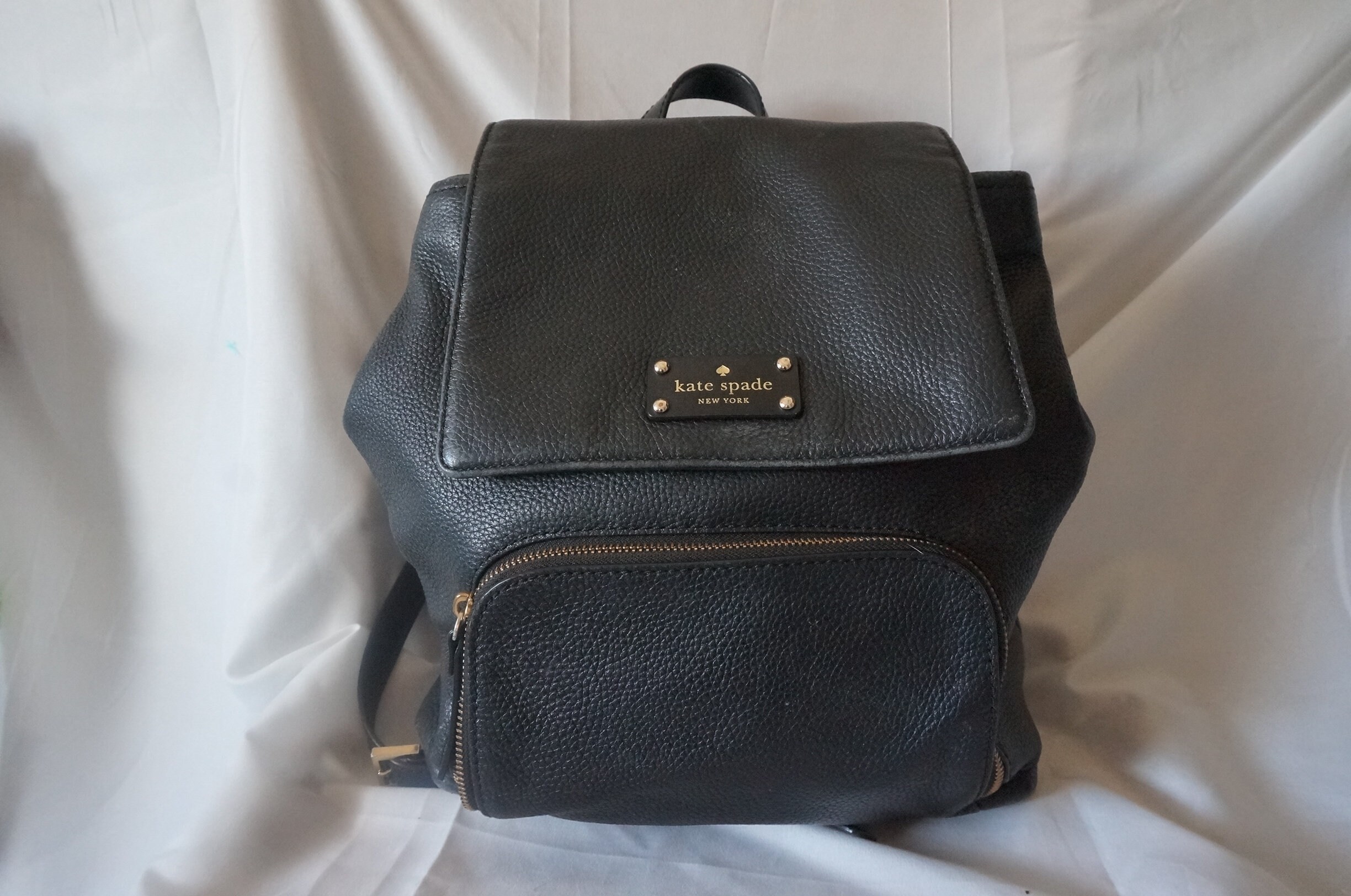 Total 89+ imagen kate spade tigger backpack Abzlocal.mx