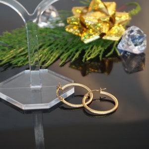 Vintage 10kt Gold earrings, hoop Earrings, 10Kt yellow hoop Gold earrings, Christmas gift, Bride gift white Pearls, 291