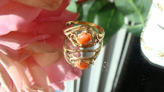 Unique Vintage Pink Coral Ring in 14k Yellow Gold… - image 6