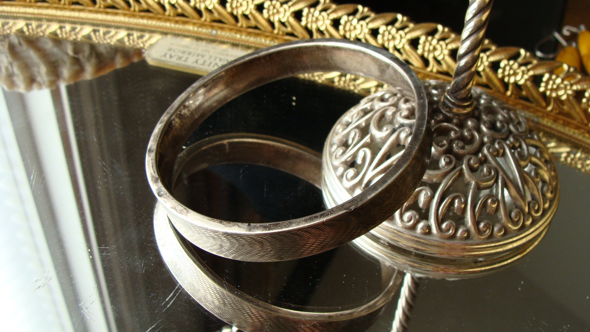 Hg&s cheap gold bracelet