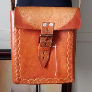Charming chic,engraved on leather Maya Calendar , Beautiful handmade leather ladies hand bag Aztec pattern 1950 #072