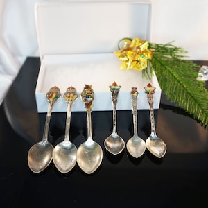 Sterling silver & enamel CANADA souvenir spoon, collectors spoon, coffee spoon enamel, Ottawa,Winnipeg,Banff,Saskatoon,Edmonton,Radium, 302