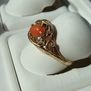 Unique Vintage Pink Coral Ring in 14k Yellow Gold,, Size 6, Modernist 1960s 1970s Jewelry, Freeform Cocktail Rings, 133 image 3