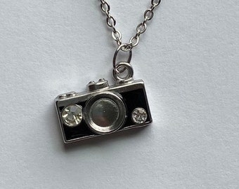 Camera Necklace/Camera/Necklace/Camera Charm Necklace/Camera Charm Necklace/Photography
