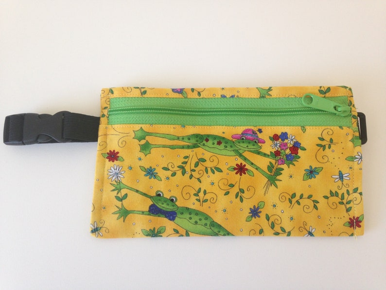 Waist purse Adjustable Waist Purse Cell Phone Purse w Green Frogs Best friend gift Fanny Pack Gift for kids Fun Purse Valentine gift