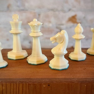 Drueke’s American-Made Chessmen, No.22, c.1955-1965