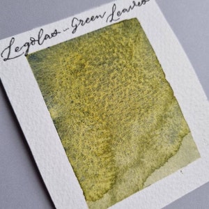 Handmade vegan watercolour paint | granulating and separating green/yellow/blue