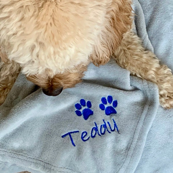 Personalised Dog Blanket with Cute Paw design treat your Dog to this Super Soft Fleece Blanket available in 4 colours / choice of 22 threads