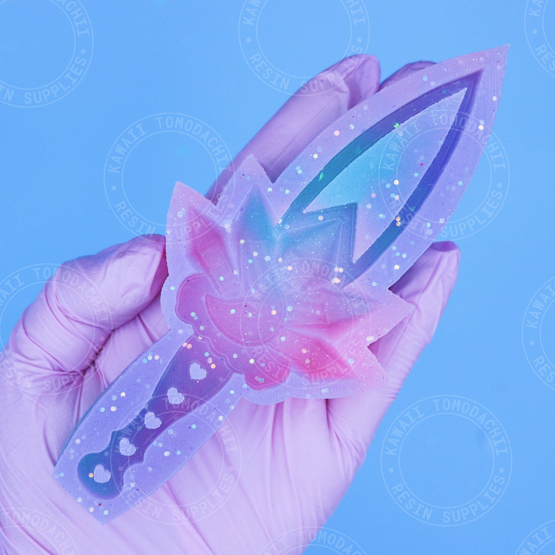 LIMITED EDITION Moon Crystal Dagger / Alien Weapon Shaker Etsy