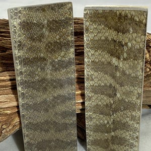 Rattlesnake Knife Scales 1/4" (Pair)(P198)