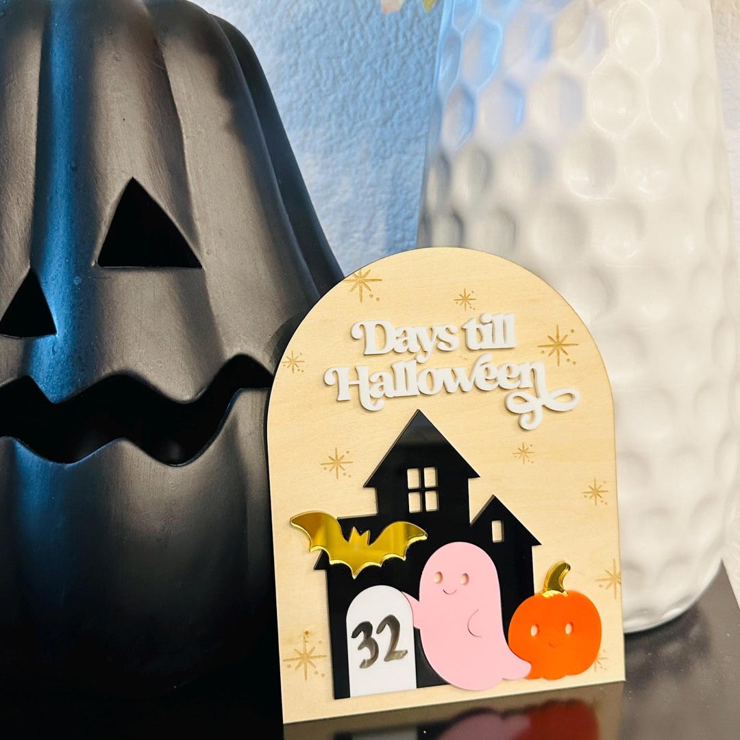 Halloween Countdown Sign | Spooky Décor | Days Until Halloween Dry ...