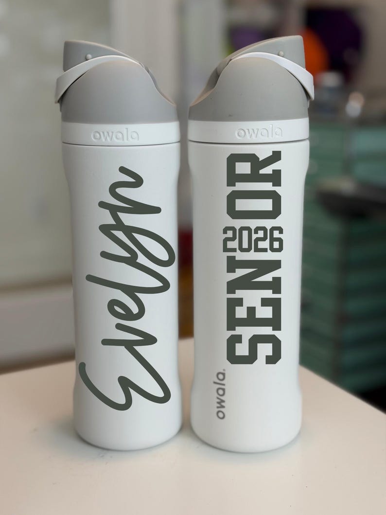 Personalized 24oz Engraved Owala Water Bottle – Class of 2026 Senior ...