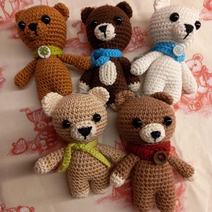 Cadeau doudou au crochet fait main pour la Saint-Valentin, peluche ours  amoureux au crochet amigurumi -  France