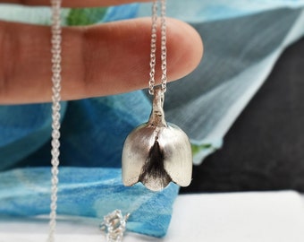 Silver Tulip Necklace, Tulip Necklace, Tulip, Flower Necklace, Tulip Jewelry, Botanical Jewelry, Flower Lover Gift, Florist Gift