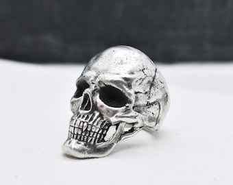 Skull ring, skull jewelry, silver skull ring, silver ring for men, biker ring, Gothic ring, ring for men, Silver Ring, Vampire skull