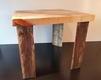 Tisch Beistelltisch Upcycling Palettenholz Möbel Couchtisch Rustikal Holztisch Inneneinrichtung Table Furniture Vintage Usedlook Massivholz