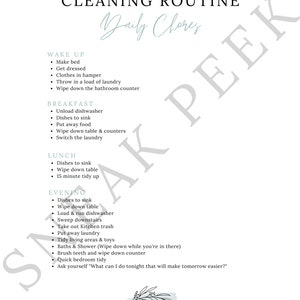 Peut inclure: Une liste de t&acirc;ches m&eacute;nag&egrave;res imprimable avec un titre manuscrit "T&acirc;ches quotidiennes" et une liste de t&acirc;ches &agrave; effectuer tout au long de la journ&eacute;e, y compris le r&eacute;veil, le petit-d&eacute;jeuner, le d&eacute;jeuner et le soir.