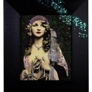 1920&#39;s Era Ziegfeld Follies Star Myrna Darby Hand Embellished Photo