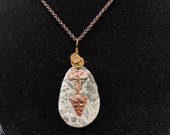 Chalcedony gray Agate with hammered copper half moon and arrowhead charms necklace