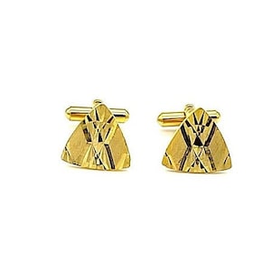 Cufflinks Set- Triangular Diamond Cut Design