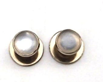 Vintage Silber und Opak weiße Hemd Ohrstecker - 8mm / 10mm