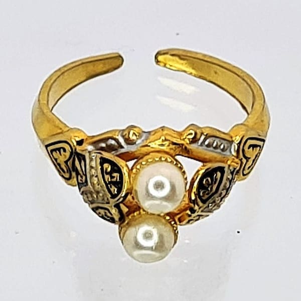 Vintage Damascene Ring- Adjustable- Faux Pearl- Gold Tone Metal Ring