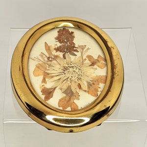 A Pair Of Dried Flower Wall Flower Plaques- Wall Hanging And Free Standing- Oval