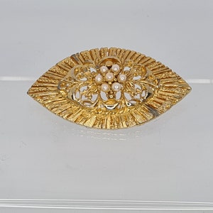 Vintage Gold Tone Brooch With Faux Pearl Centre