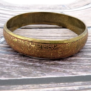Vintage Metall Armreif - Dekorative Blumendekoration