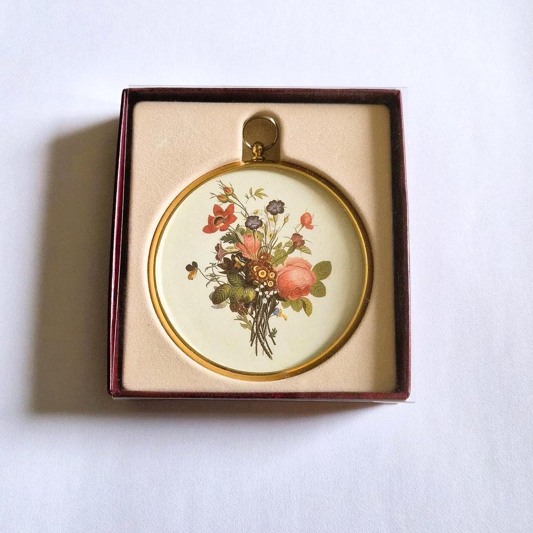 Peter Bates Miniature Wall Plaque- Rose and Lily of the Valley - Etsy UK