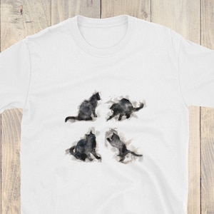 黒猫のTシャツ、水彩画風の遊ぶ猫のかわいい黒猫シャツ | 白いTシャツ | 猫好きのギフト | 黒猫アパレル
