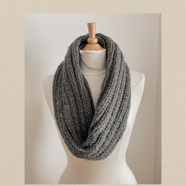 KNIT PATTERN // Harper Knit Infinity Scarf // Easy Knitting Pattern // Instant Download PDF Instruction // Beginner Chunky Quick Projects