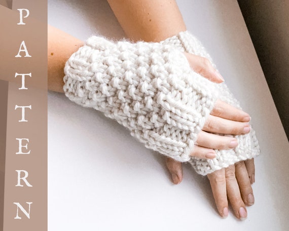 Chunky knit fingerless gloves pattern discount