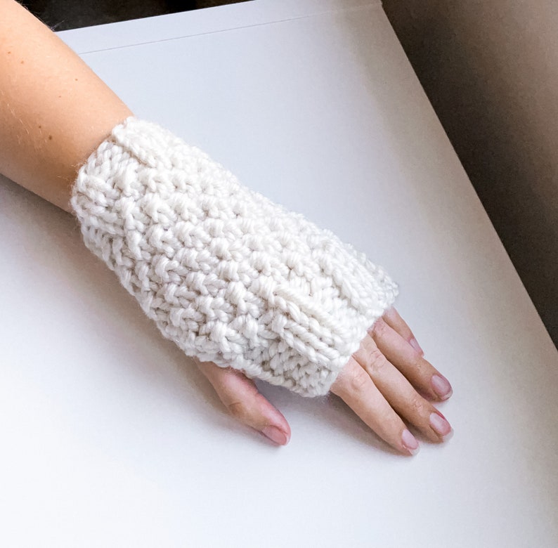 KNIT PATTERN Fingerless Gloves // Easy Knitted Pattern // Birch Fingerless Glove // Instant Download PDF Instruction // Chunky Warm Mittens image 6