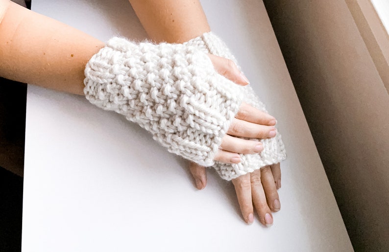 KNIT PATTERN Fingerless Gloves // Easy Knitted Pattern // Birch Fingerless Glove // Instant Download PDF Instruction // Chunky Warm Mittens image 2