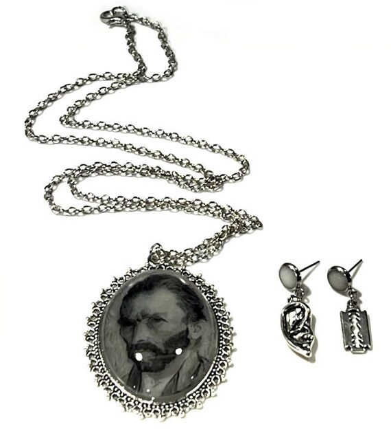 Blue green Swirl Glow in the Dark Vincent Van Gogh Selfie Pendant