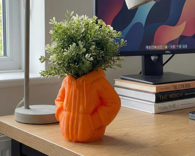 Vase à capuche imprimé en 3D, jardinière streetwear, pot de fleur succulente, cadeau pour la fête des mères ou des pères. image 2