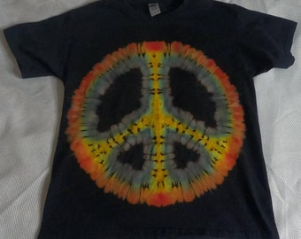 Youth Large Reverse Tie Dyed Rainbow Peace Sign
