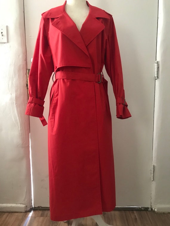 Vintage London Fog Trench coat, red, size 8 regula