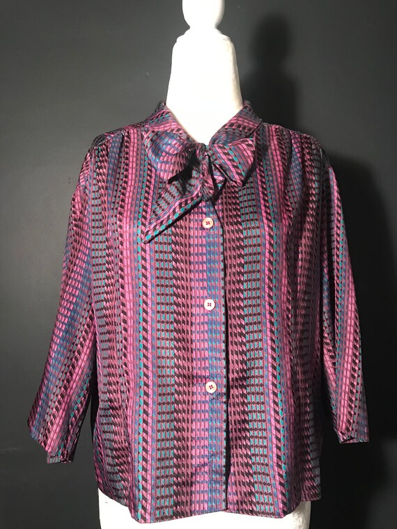 Vintage 1970's pussy bow tie neck button up purple