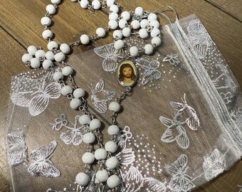 Jesus Image Rosary, White Wooden Rosary, Rosary, Rosaries, First Communion Gift, Prayer Rosary
