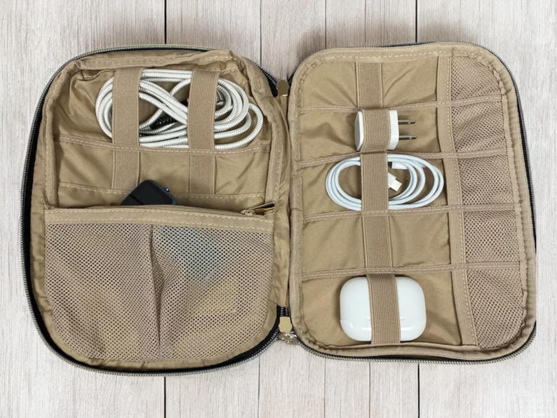 Bagsmart Initial Tech Case - Thumbnail 3