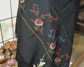 Traditional Kullu Shawl. Large Soft 100% Wool Handloom Shawls from Himalaya. Geometric Floral Designing Ethnic Tribal Scarf 100x200cm