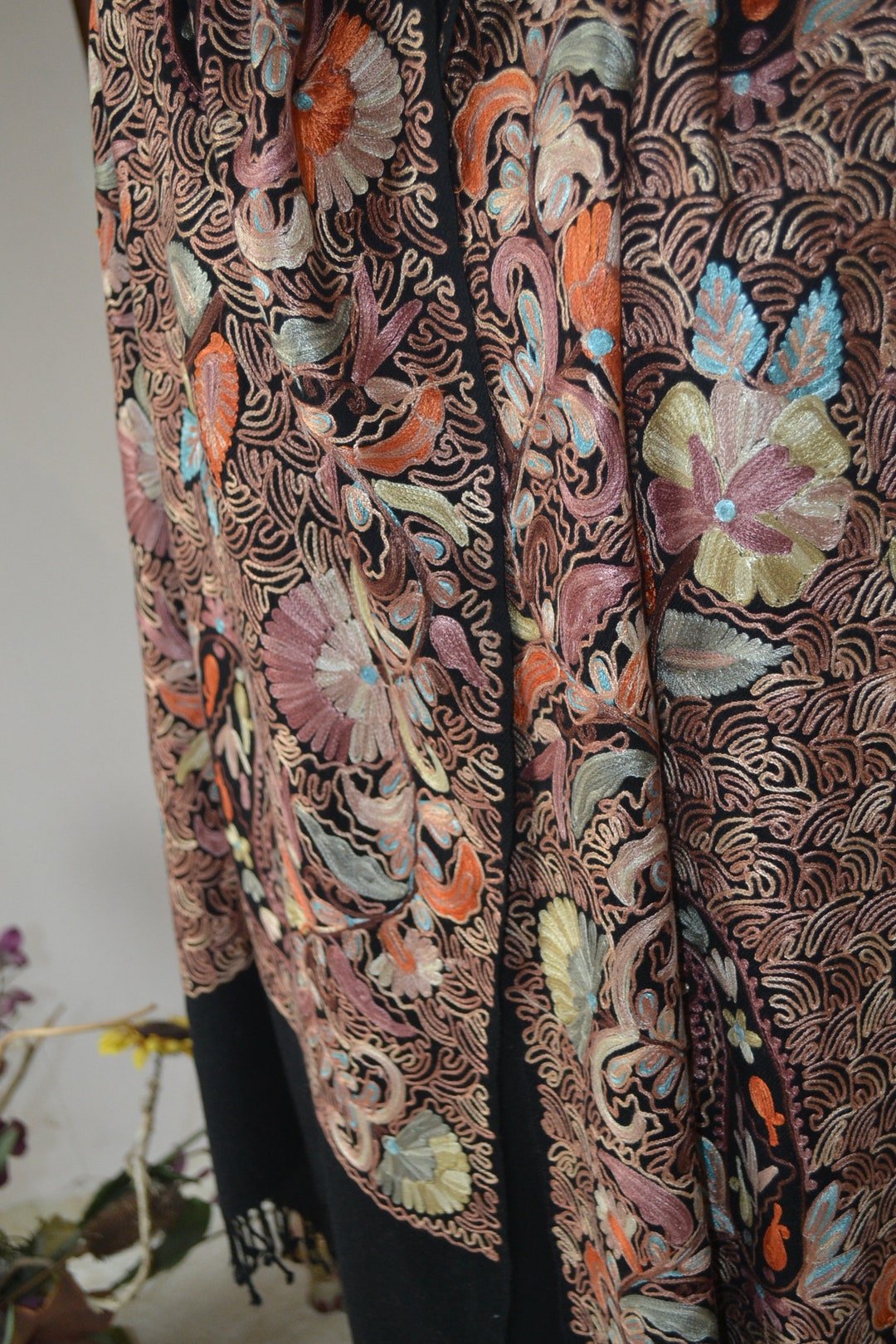 kashmiri shawl embroidery designs