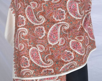Off-White Wedding Shawl. Exquisite Paisley Embroidered Pashmina. Special Diamond-Weave Wrap. Bohemian Boho 100% Wool Bridal Scarf 100x200cm
