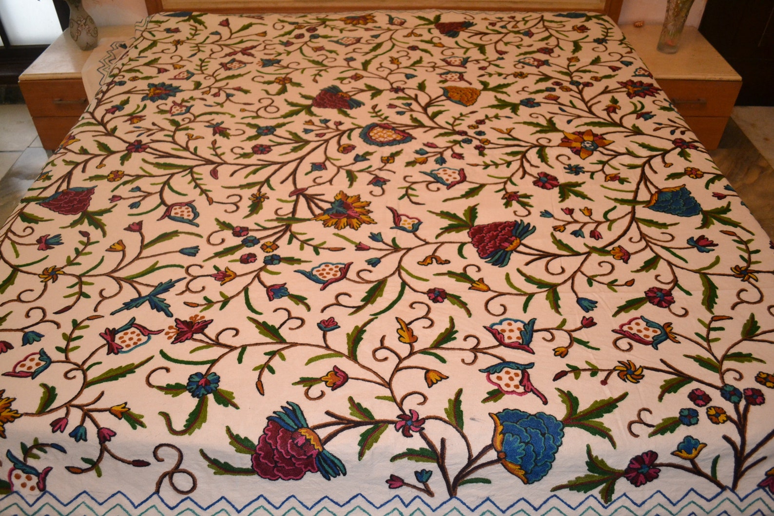 Traditional Crewel Embroidered Indian Kingsize Bedding Kashmir Etsy