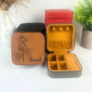 Birth Flower Jewelry Travel Case, Birth Month Flower Gift, Personalized Birthday Gift, Leather Jewelry Travel Case, Custom Jewelry Case