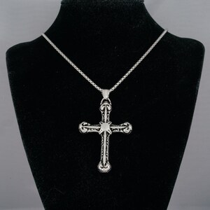 Kreuz Halskette